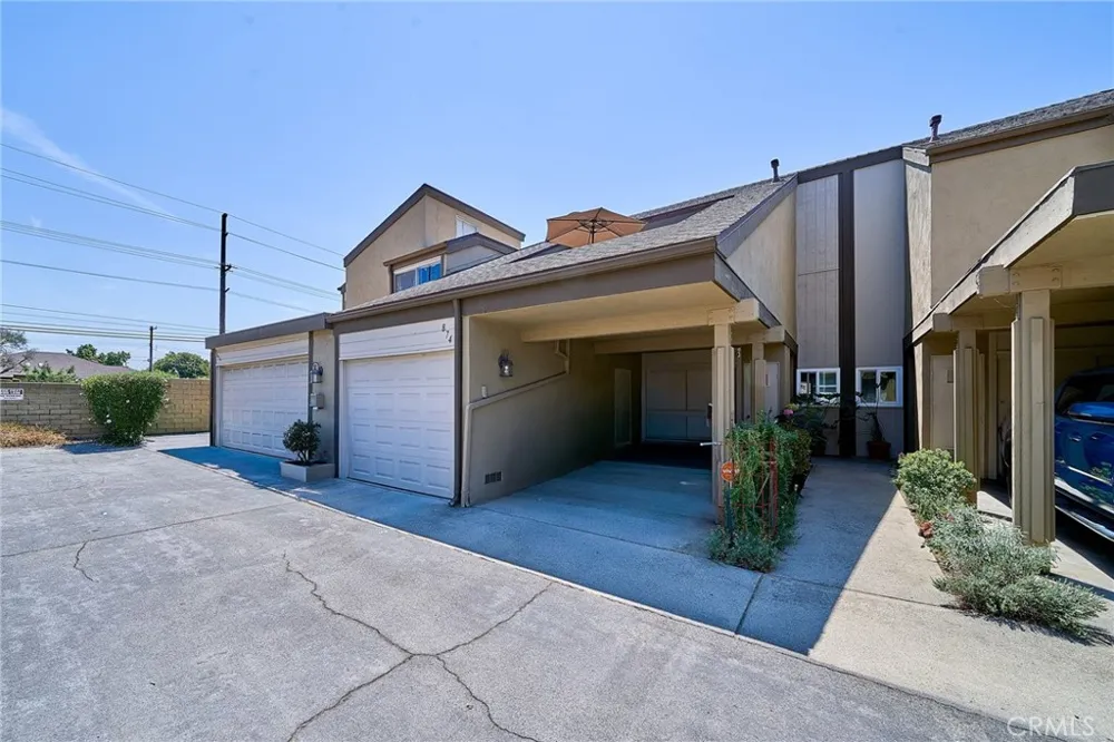 874 Northwood Pomona, CA 91767
