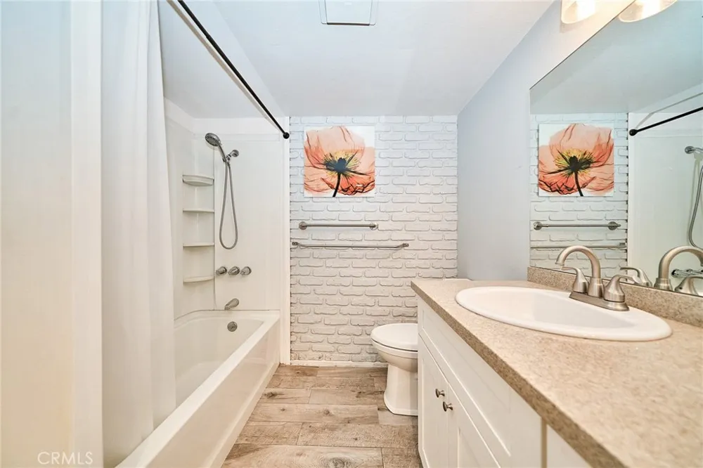 874 Northwood Pomona, CA 91767
