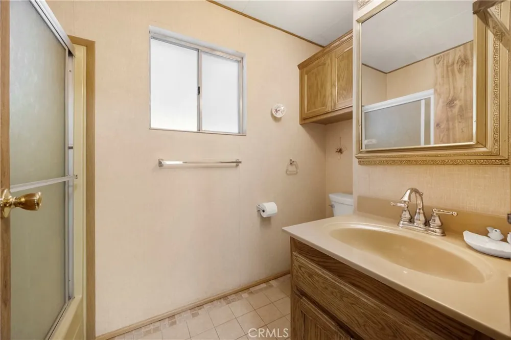 352 Lodgeview Oroville, CA 95966