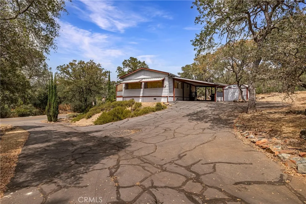 352 Lodgeview Oroville, CA 95966