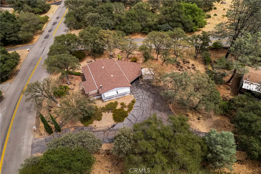 352 Lodgeview Oroville, CA 95966