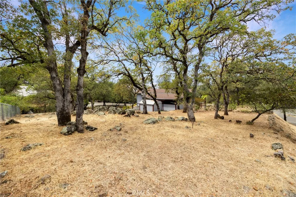 352 Lodgeview Oroville, CA 95966
