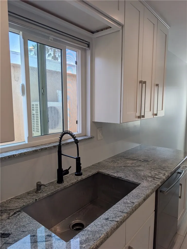 205 13th Street #D Huntington Beach, CA 92648