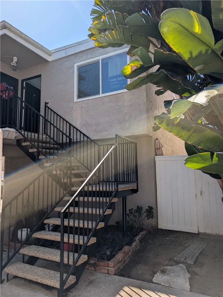 205 13th Street #D Huntington Beach, CA 92648