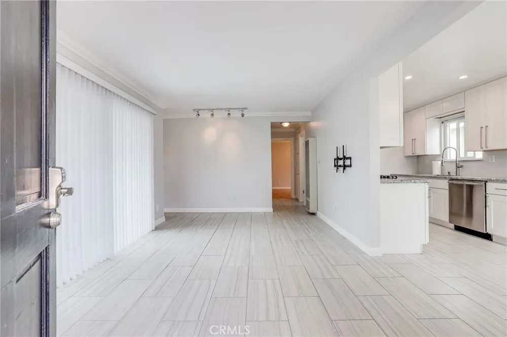 205 13th Street #D Huntington Beach, CA 92648