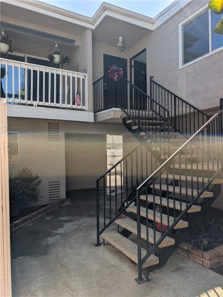205 13th Street #D Huntington Beach, CA 92648