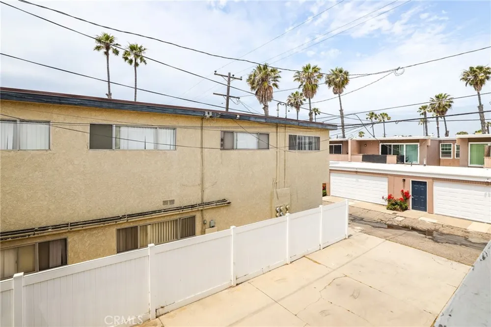205 13th Street #D Huntington Beach, CA 92648