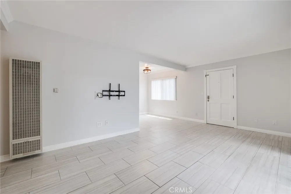 205 13th Street #D Huntington Beach, CA 92648