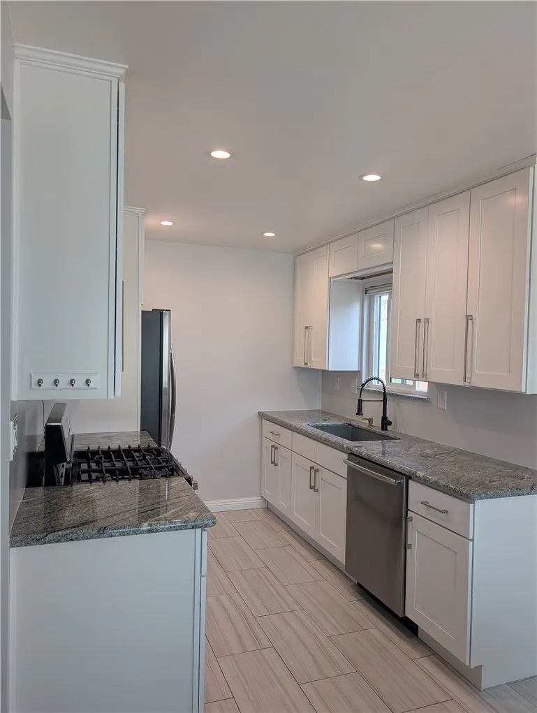205 13th Street #D Huntington Beach, CA 92648