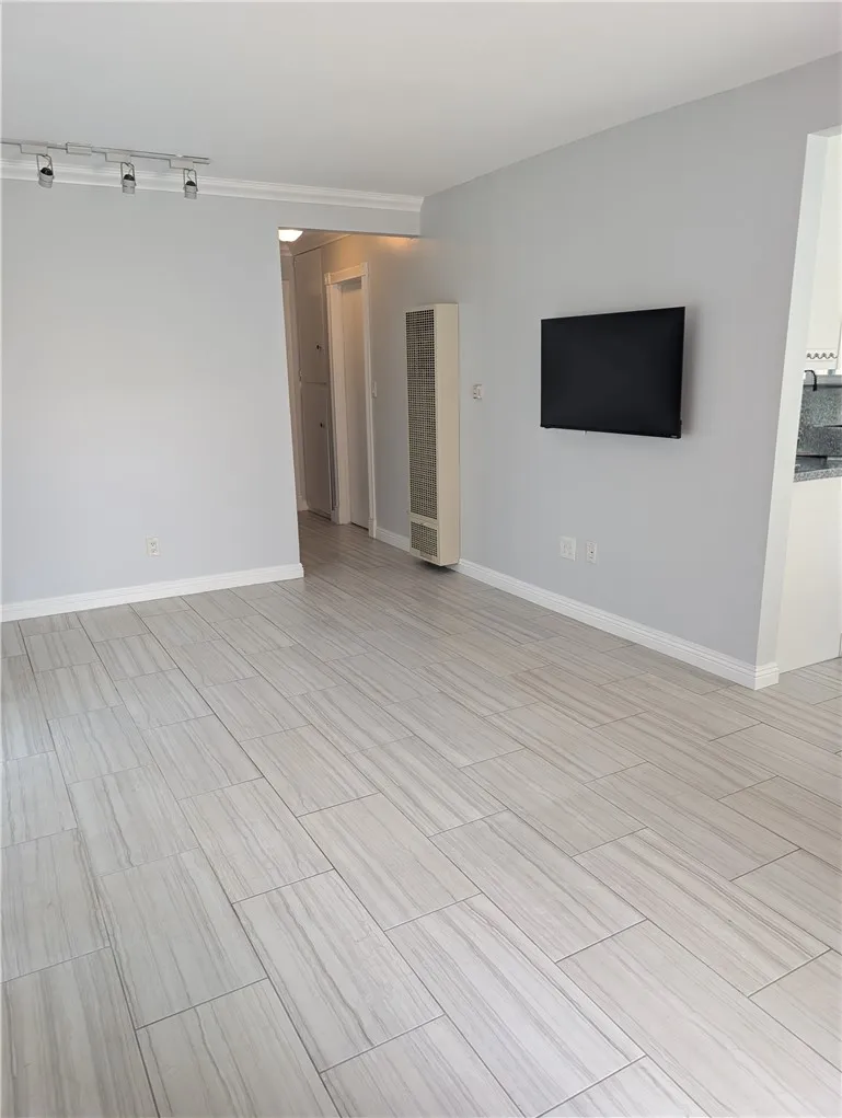 205 13th Street #D Huntington Beach, CA 92648