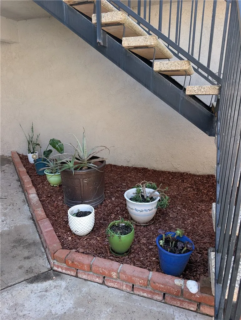 205 13th Street #D Huntington Beach, CA 92648