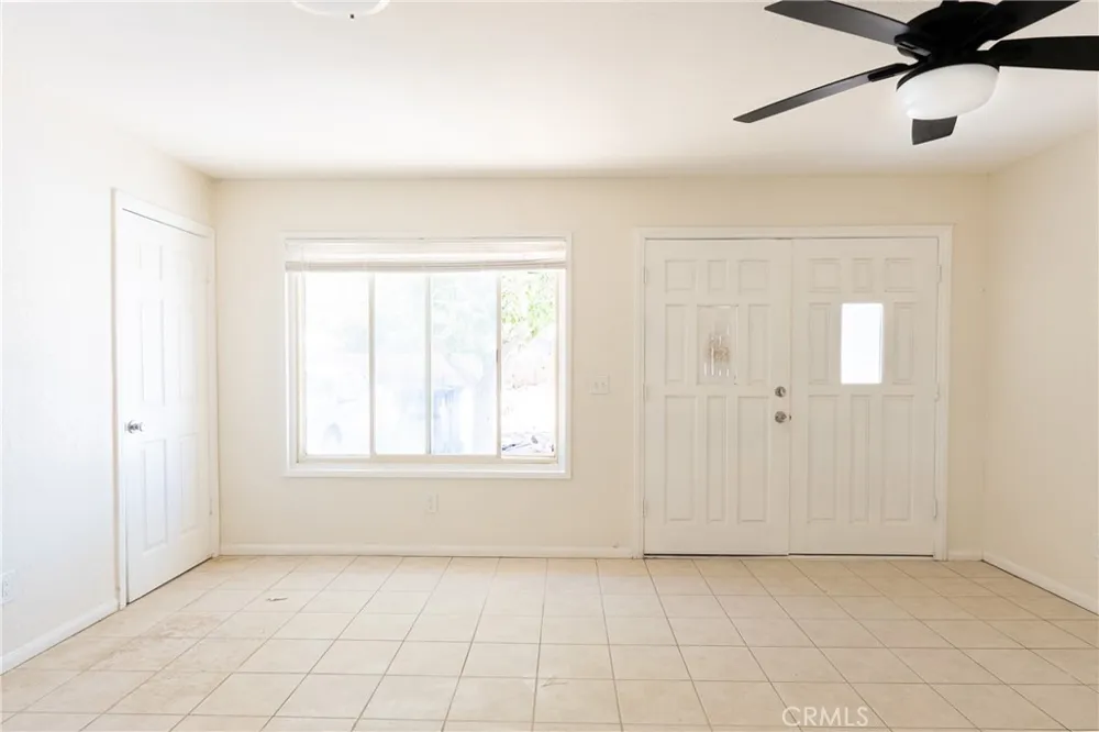 40754 179th E Lancaster, CA 93535