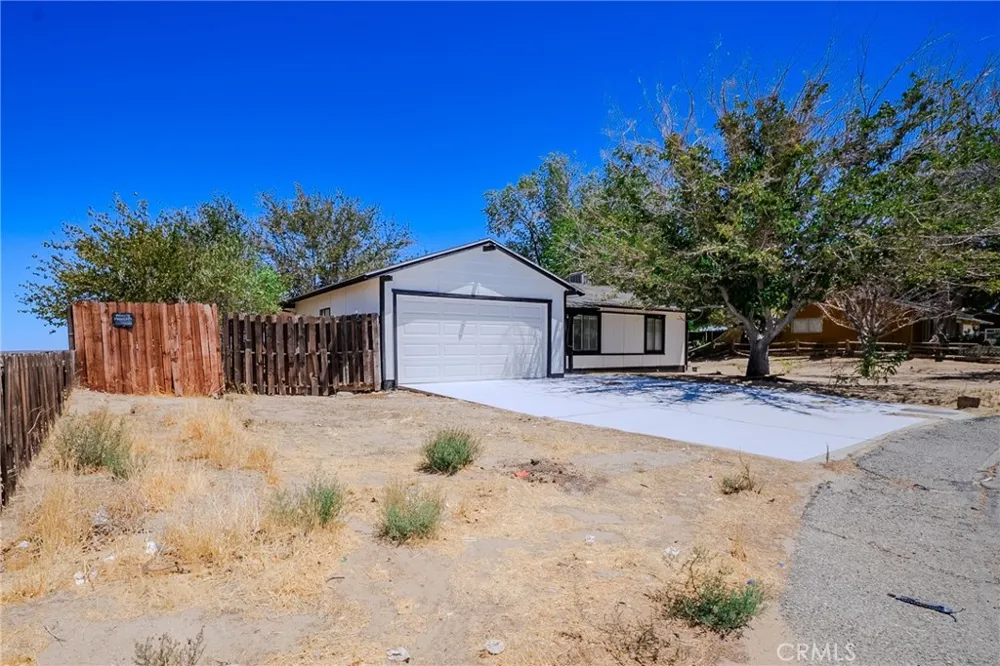 40754 179th E Lancaster, CA 93535