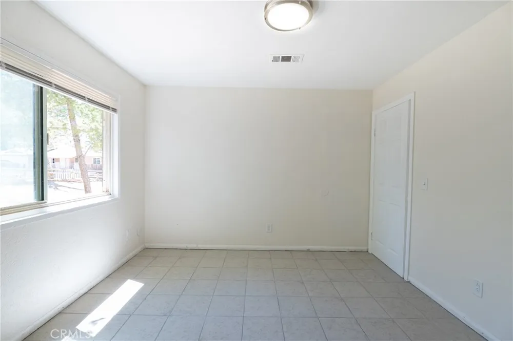40754 179th E Lancaster, CA 93535