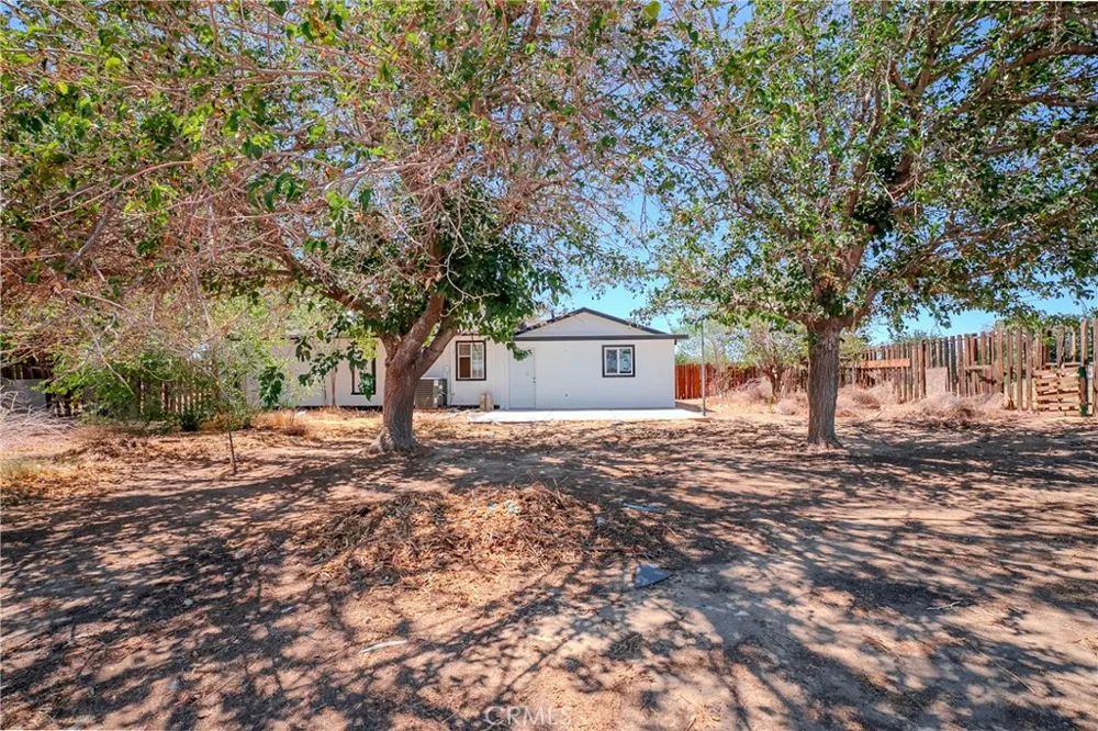 40754 179th E Lancaster, CA 93535