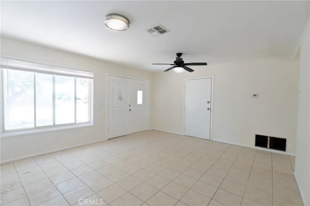 40754 179th E Lancaster, CA 93535