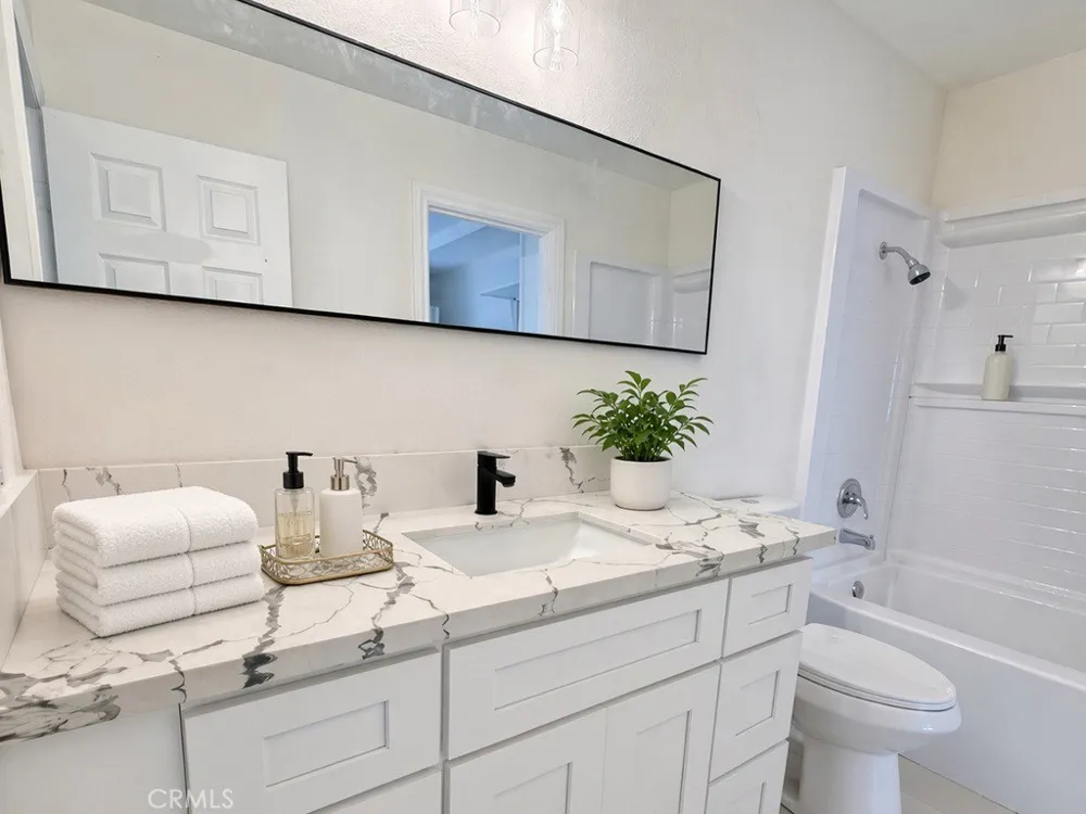 40754 179th E Lancaster, CA 93535