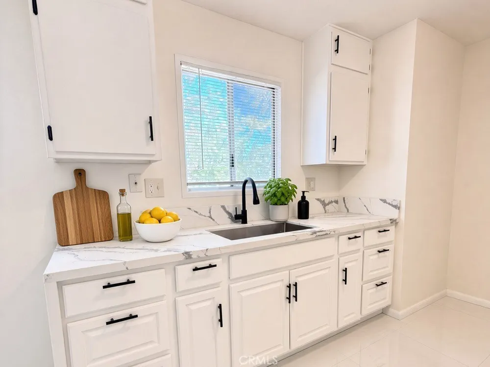 40754 179th E Lancaster, CA 93535