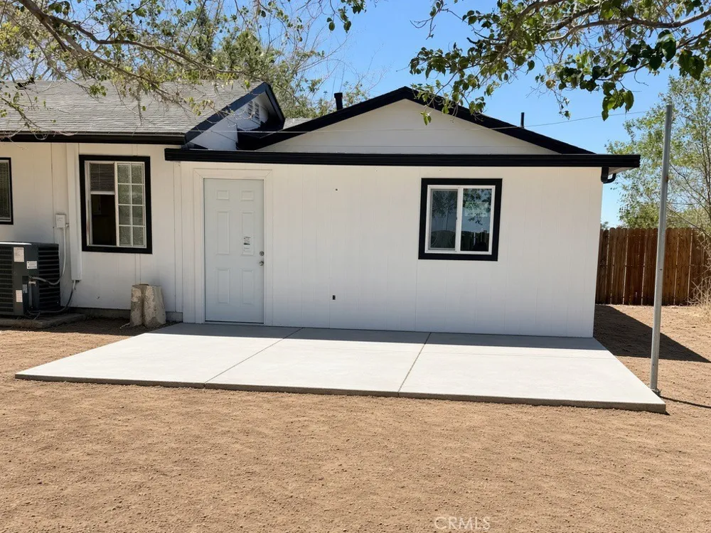 40754 179th E Lancaster, CA 93535