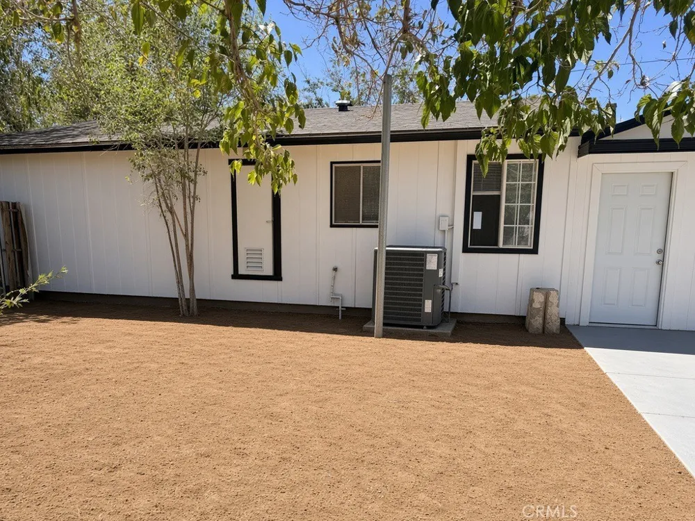 40754 179th E Lancaster, CA 93535