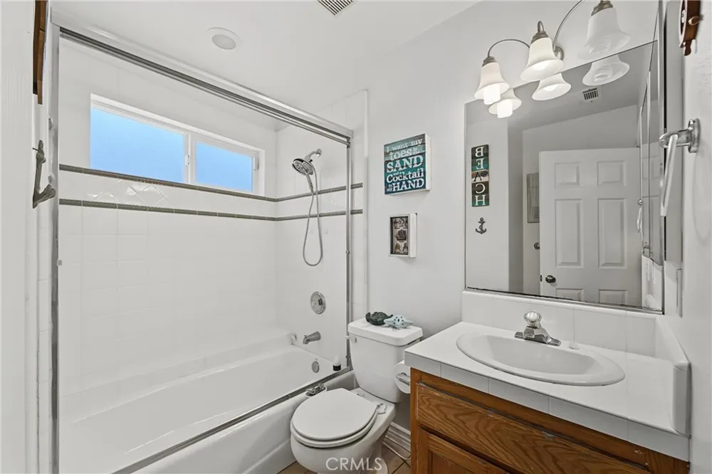 1311 E Mission Fallbrook, CA 92028