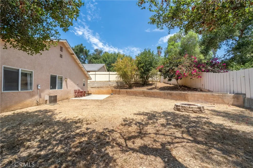 1311 E Mission Fallbrook, CA 92028