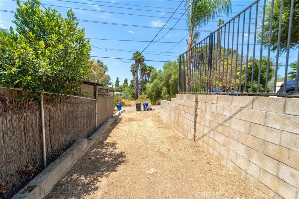 1311 E Mission Fallbrook, CA 92028