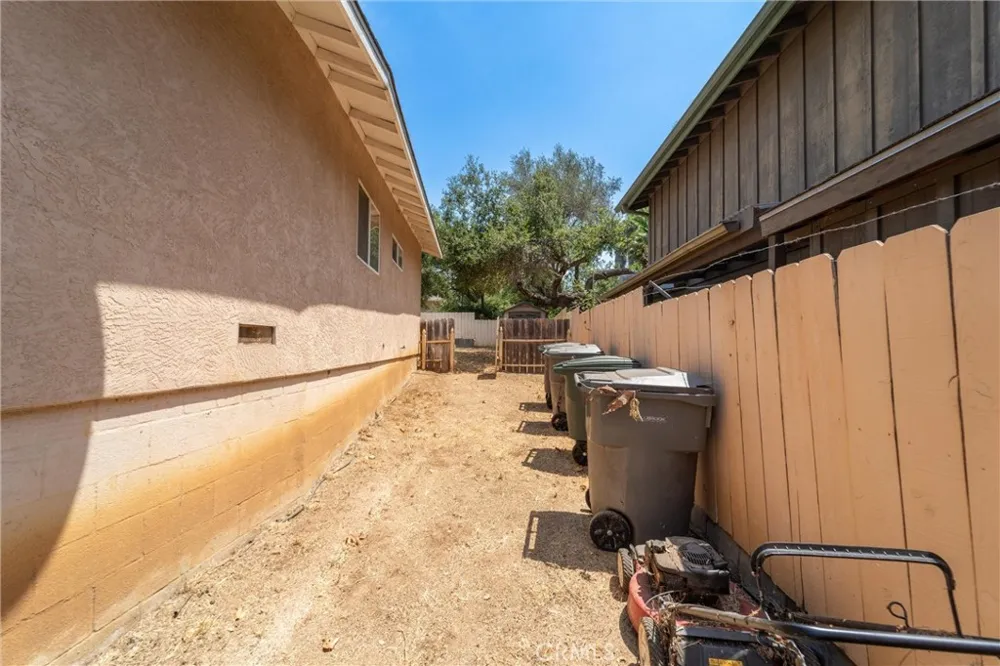 1311 E Mission Fallbrook, CA 92028