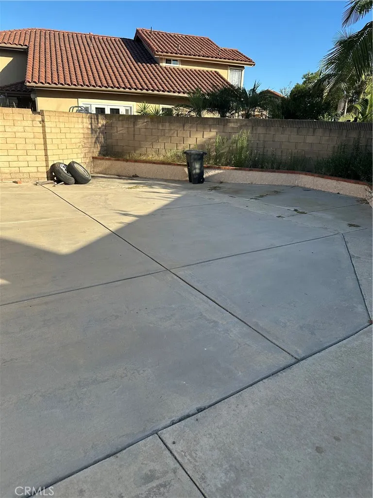 5251 Van Dyke La Palma, CA 90623