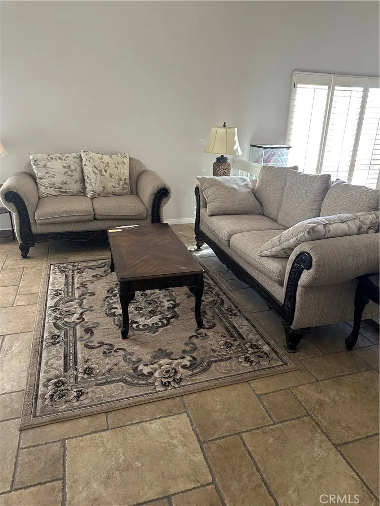 5251 Van Dyke La Palma, CA 90623
