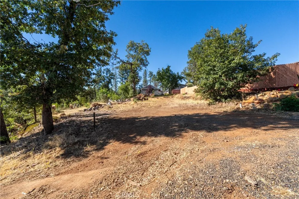 1569 La Grande Vue Paradise, CA 95969