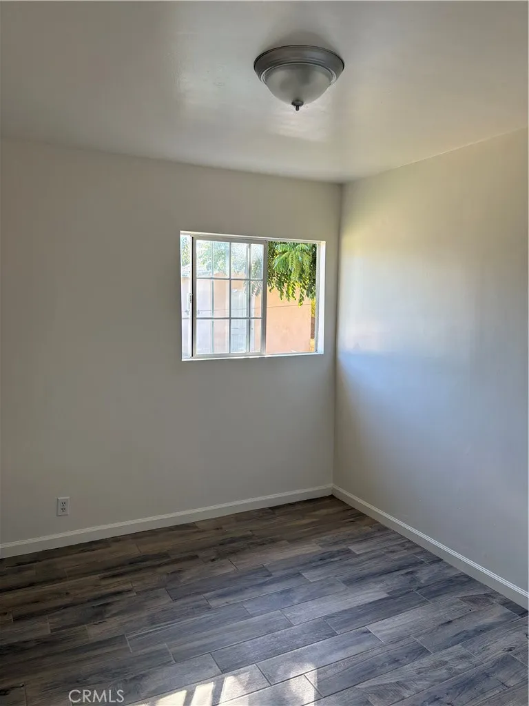 11241 De Haven Ave. Pacoima, CA 91331