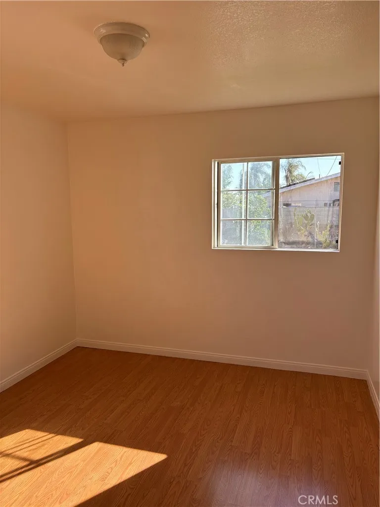 11241 De Haven Ave. Pacoima, CA 91331