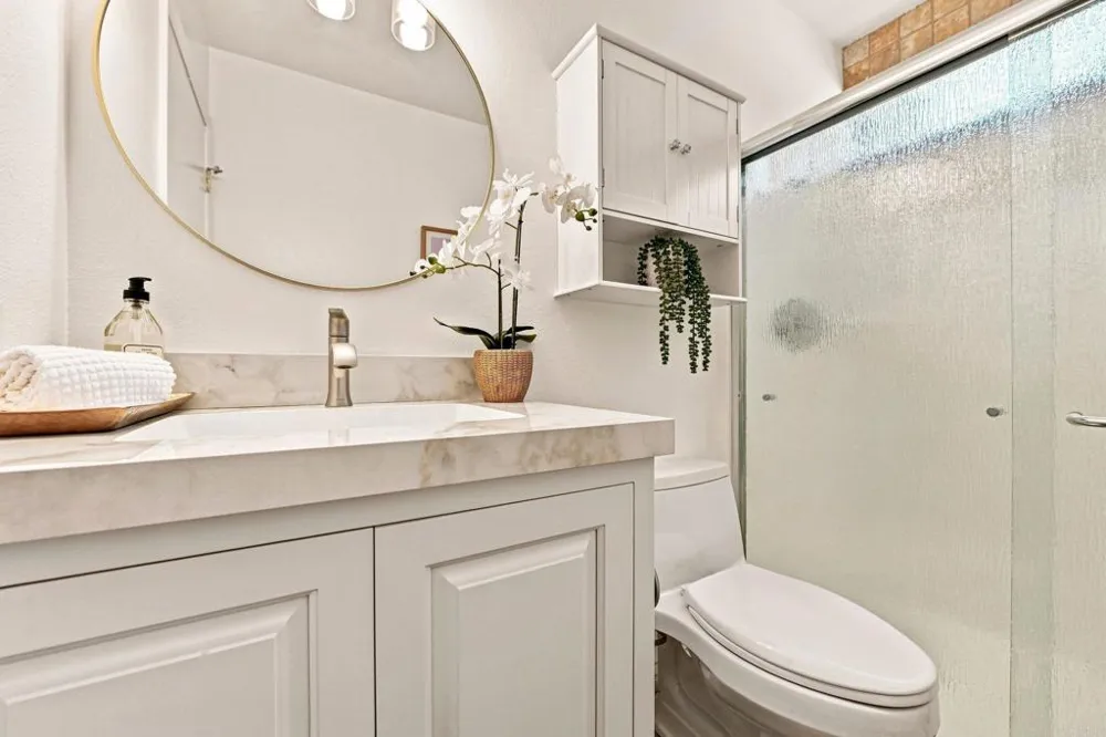 961 Woodlake Drive Cardiff by the Sea, CA 92007