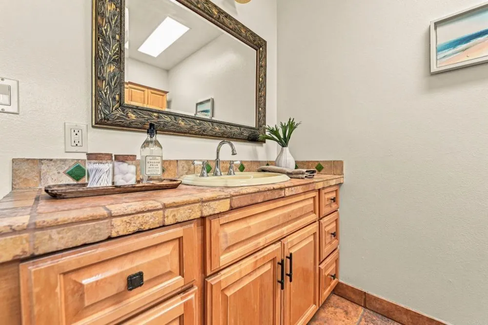 961 Woodlake Drive Cardiff by the Sea, CA 92007