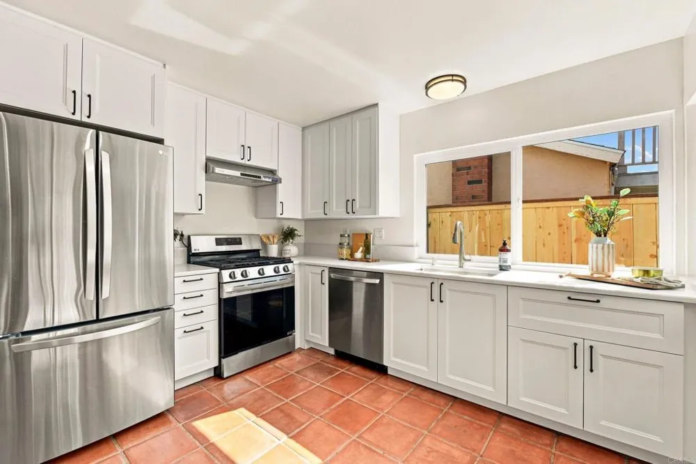 961 Woodlake Drive Cardiff by the Sea, CA 92007