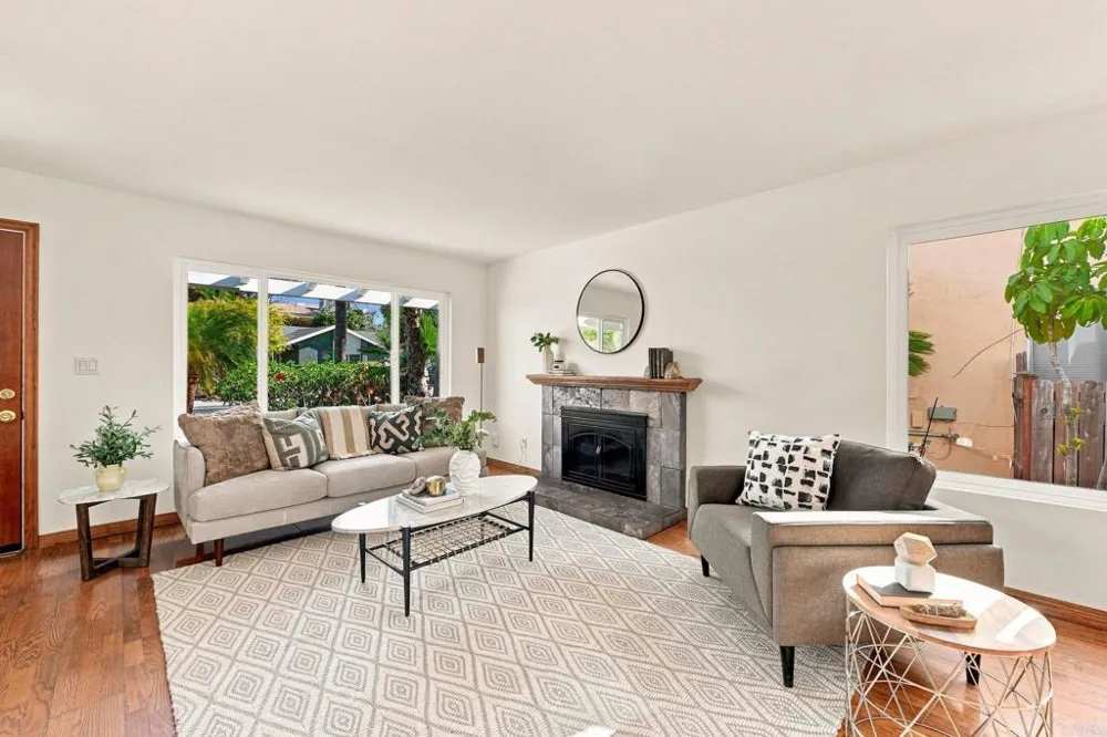 961 Woodlake Drive Cardiff by the Sea, CA 92007