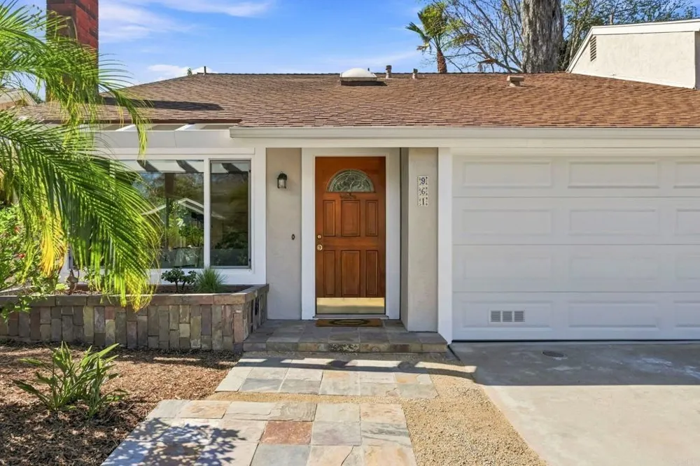 961 Woodlake Drive Cardiff by the Sea, CA 92007