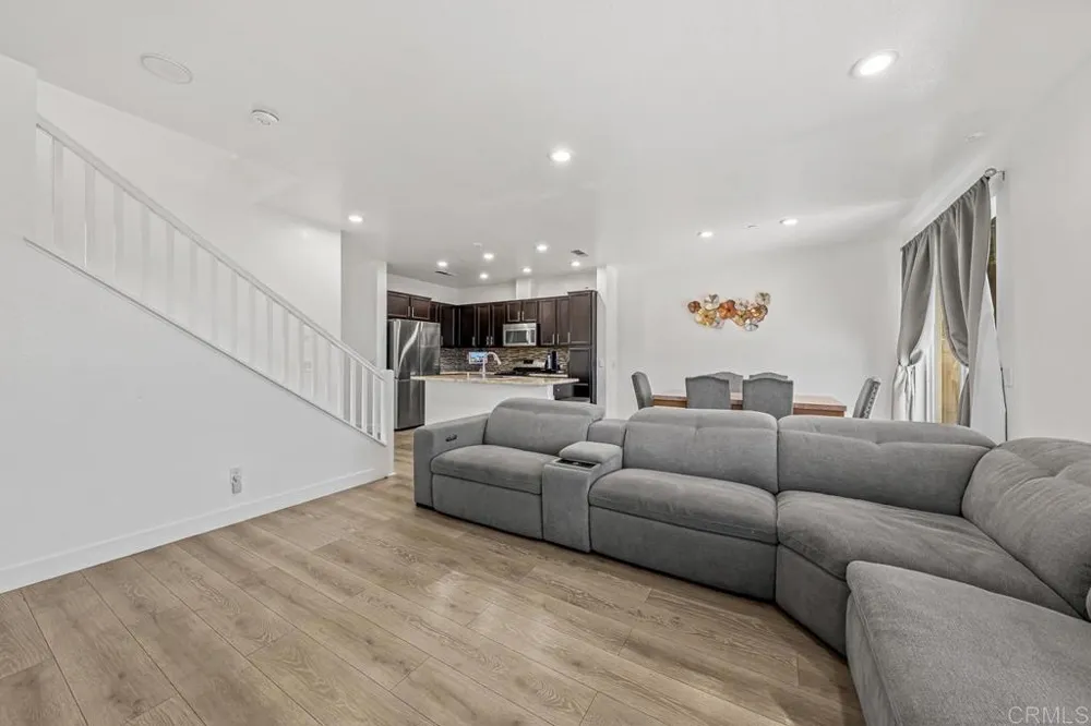 1357 Caminito Veranza #3 Chula Vista, CA 91915