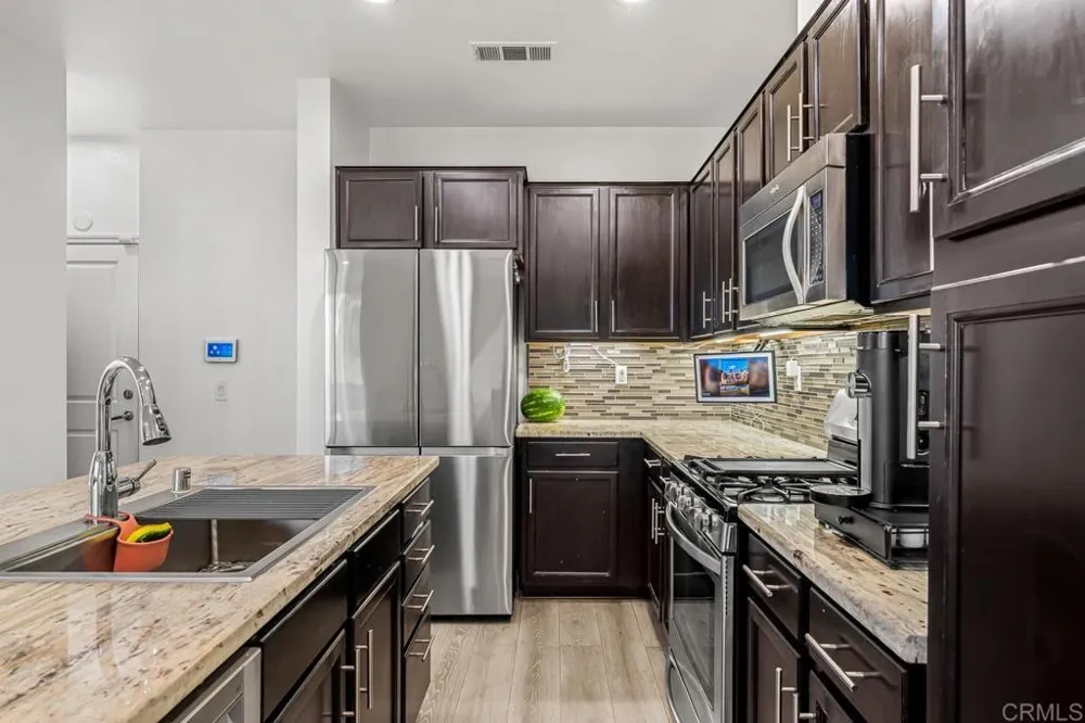 1357 Caminito Veranza #3 Chula Vista, CA 91915