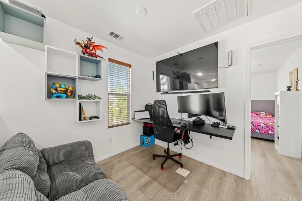 1357 Caminito Veranza #3 Chula Vista, CA 91915
