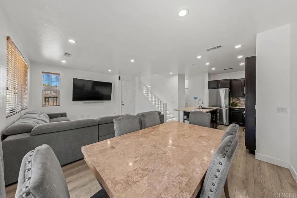 1357 Caminito Veranza #3 Chula Vista, CA 91915