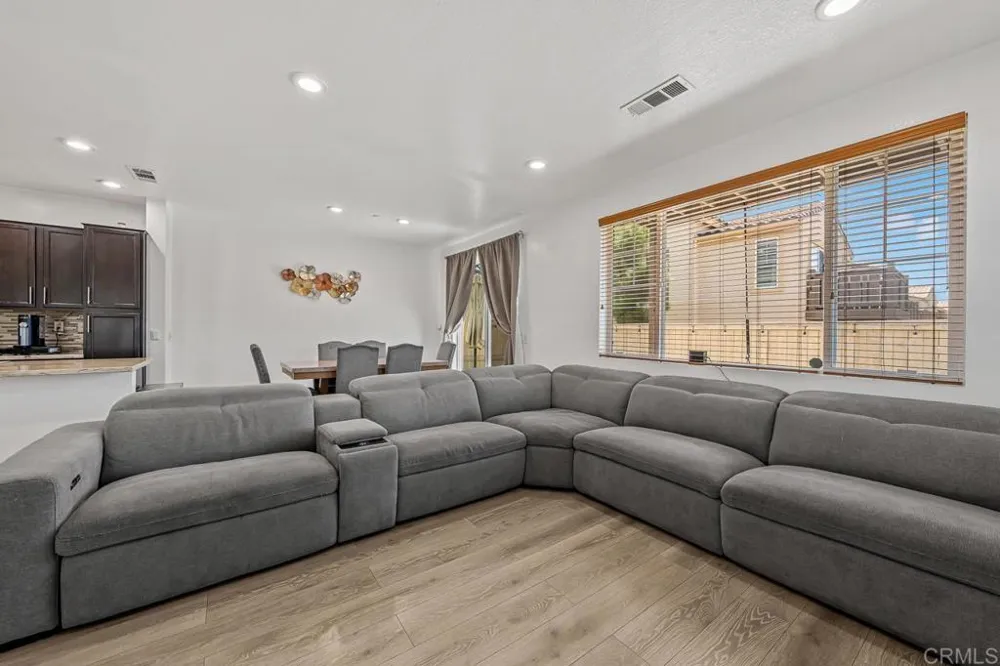 1357 Caminito Veranza #3 Chula Vista, CA 91915