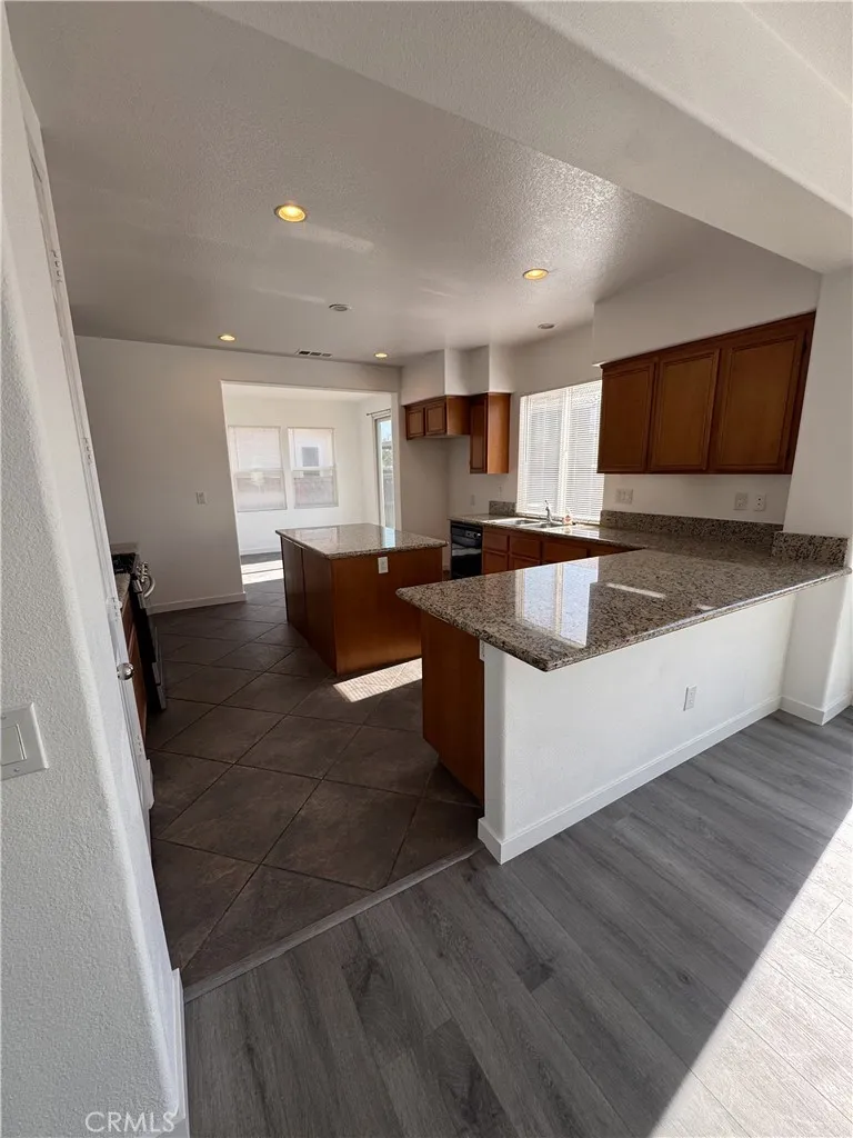 1950 Bankstown Way Perris, CA 92571
