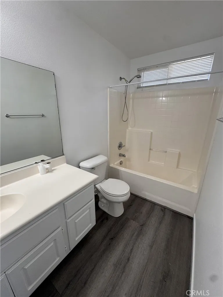 1950 Bankstown Way Perris, CA 92571