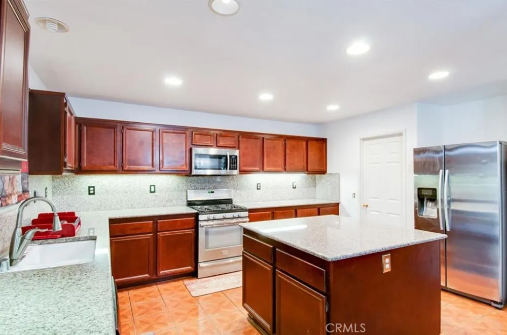 38305 Encanto Murrieta, CA 92563