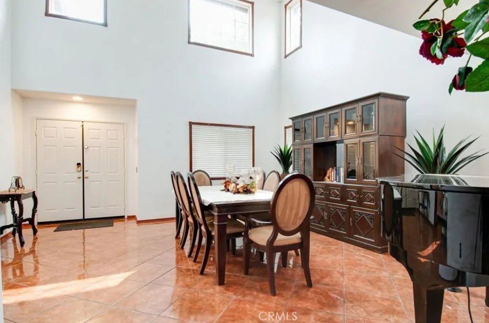 38305 Encanto Murrieta, CA 92563