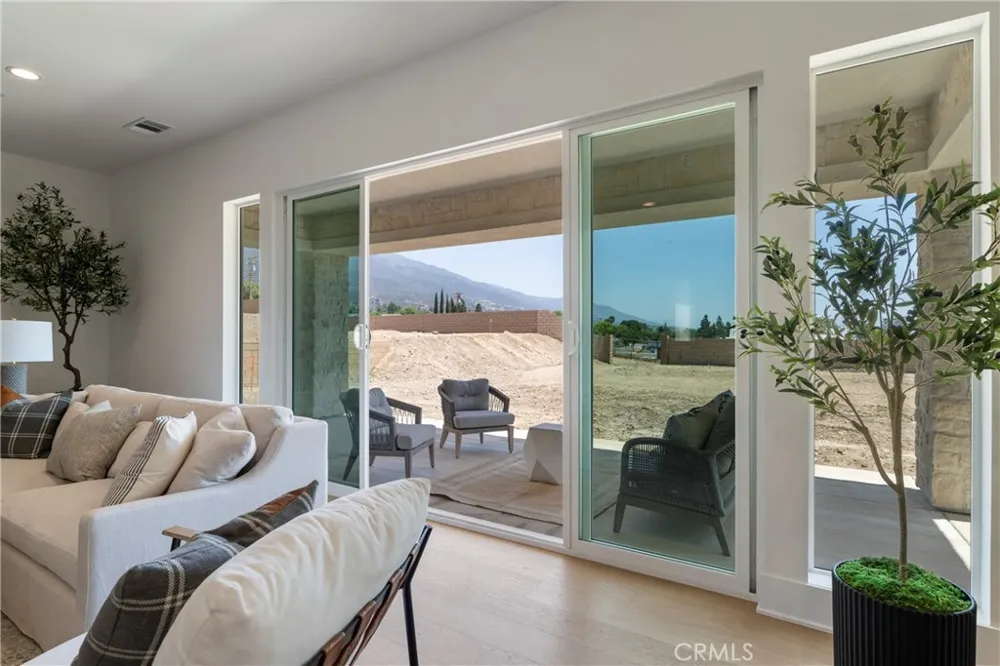 5645 Brittany Rancho Cucamonga, CA 91701