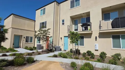 5340 Seacliff Pl #35