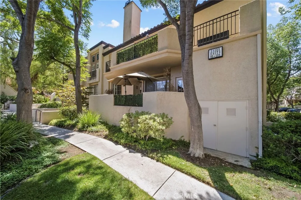 24123 Del Monte Drive #101 Valencia, CA 91355